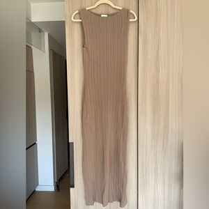 SIENNA TAUPE KNIT MIDI DRESS